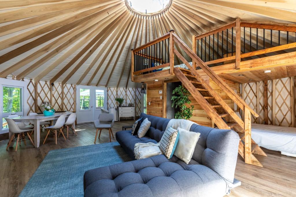 Yourtes Glamping du Poisson Blanc