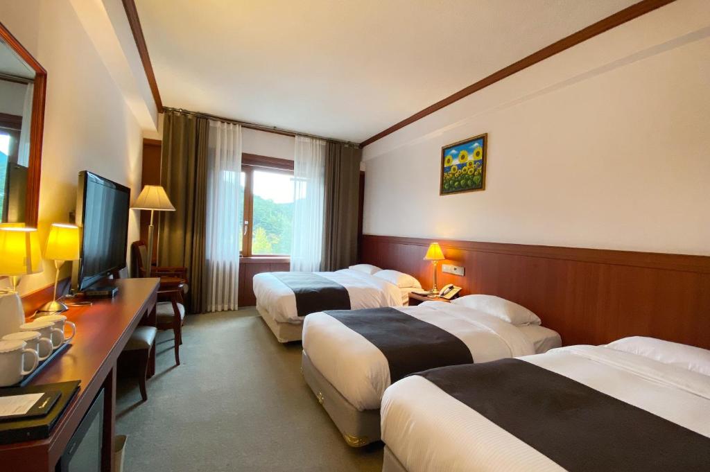 Commodore Hotel Gyeongju photo 3