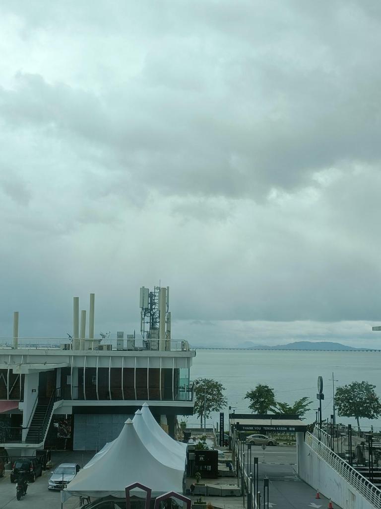 MARITIME SUITE KARPAH SINGH DRIVE PENANG photo 2