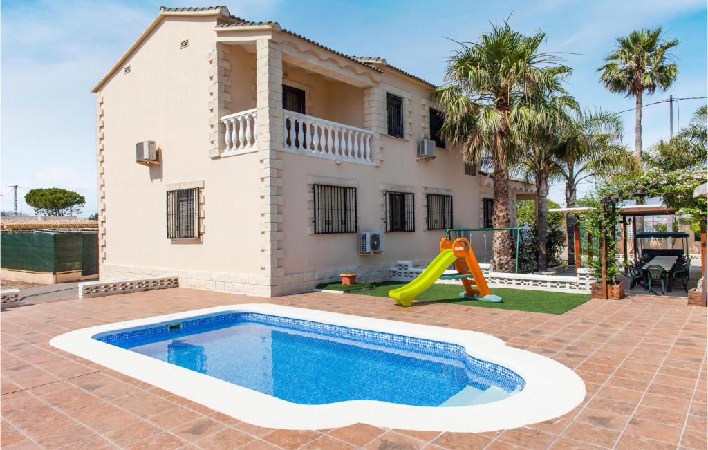 Nice Home In Cullera With Wifi, Outdoor Swimming Pool And Swimming Pool