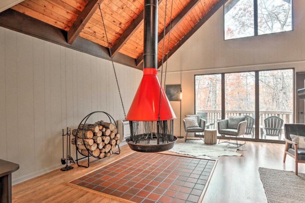 Fireside Lodge A-Frame in Bryce Resort with Decks photo 4