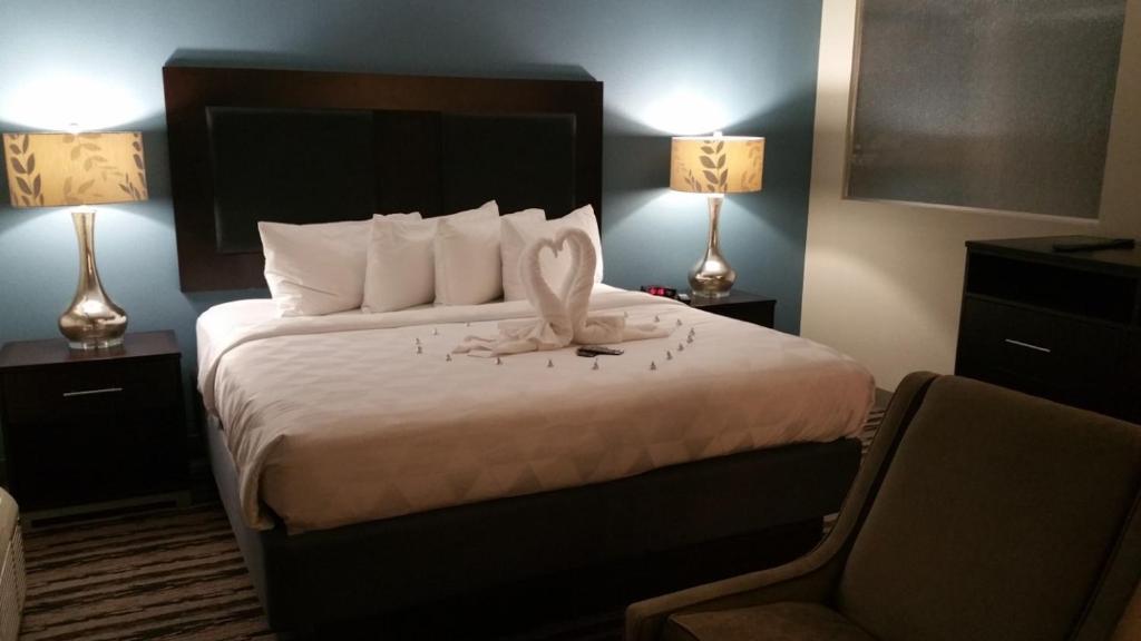 Holiday Inn Harrisburg East, an IHG Hotel photo 1