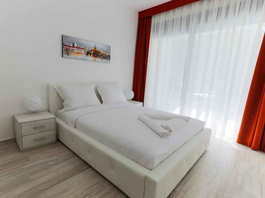 Apart Hotel Sea Fort Room Type - One-Bedroom Apartment with Terrace and Side Sea View