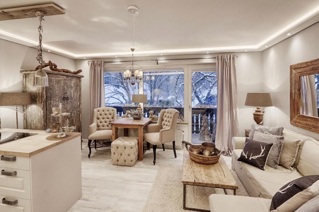 HOME Suites Apartment 5