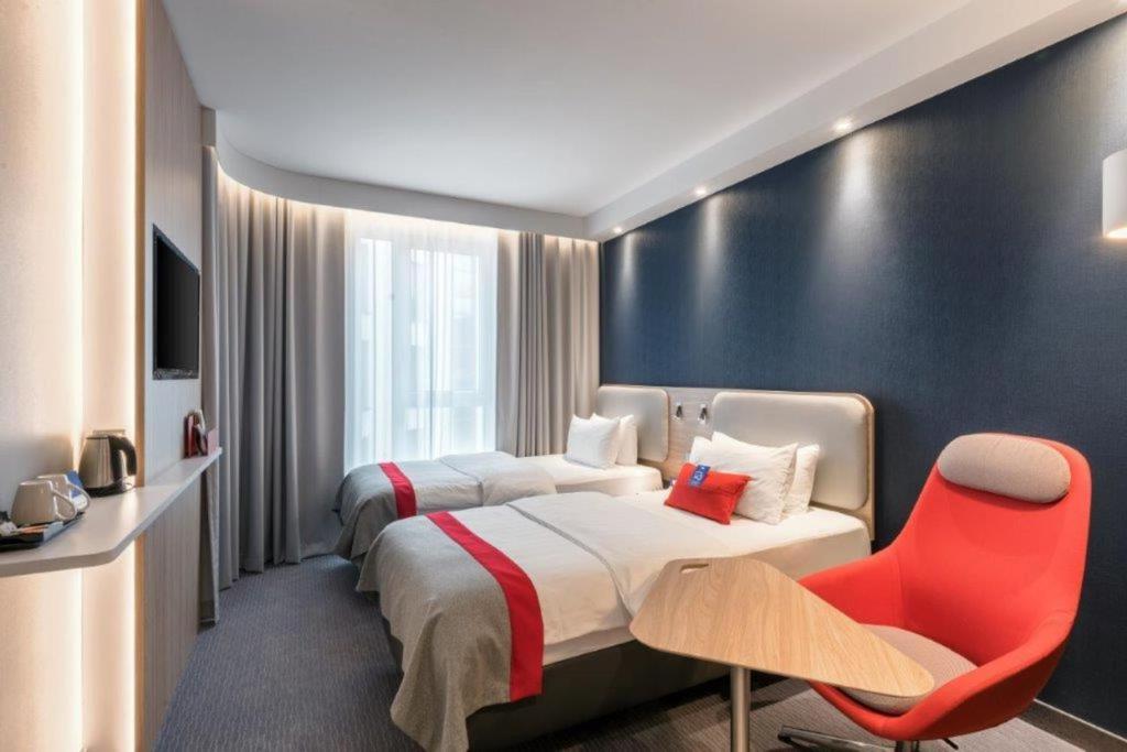Holiday Inn Express - Kaiserslautern, an IHG Hotel photo 1