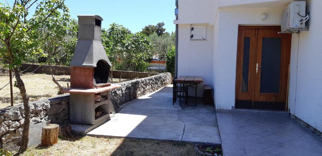 Apartments & Rooms Luka photo 3
