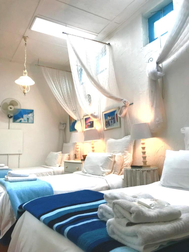 Athenian Villa photo 2