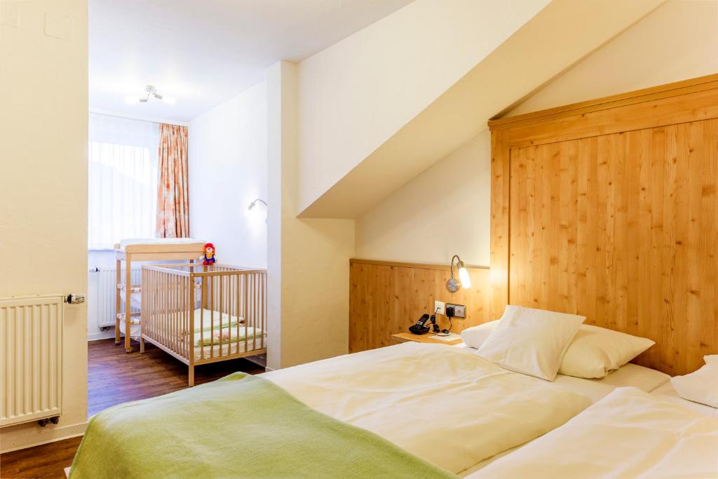 Hotel Engel - Familotel Hochschwarzwald photo 3