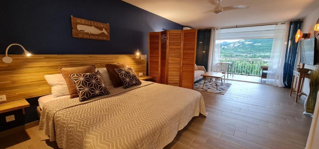Charm and sea, large studio designed by architect photo 1