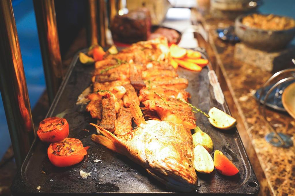 LA VELA Saigon Hotel