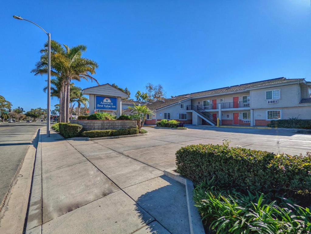 Americas Best Value Inn Oxnard Port Hueneme image