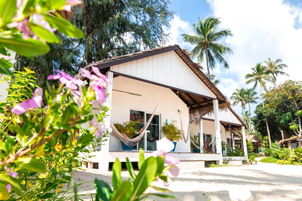 Sarana Bungalows photo 3