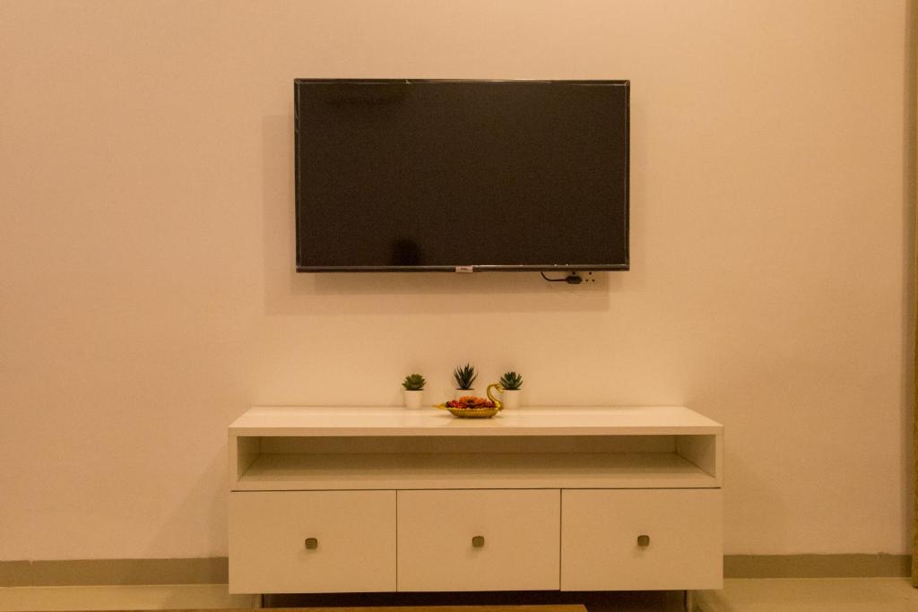 ComfyCorner - Luxurious 2-BHK Apartment photo 4