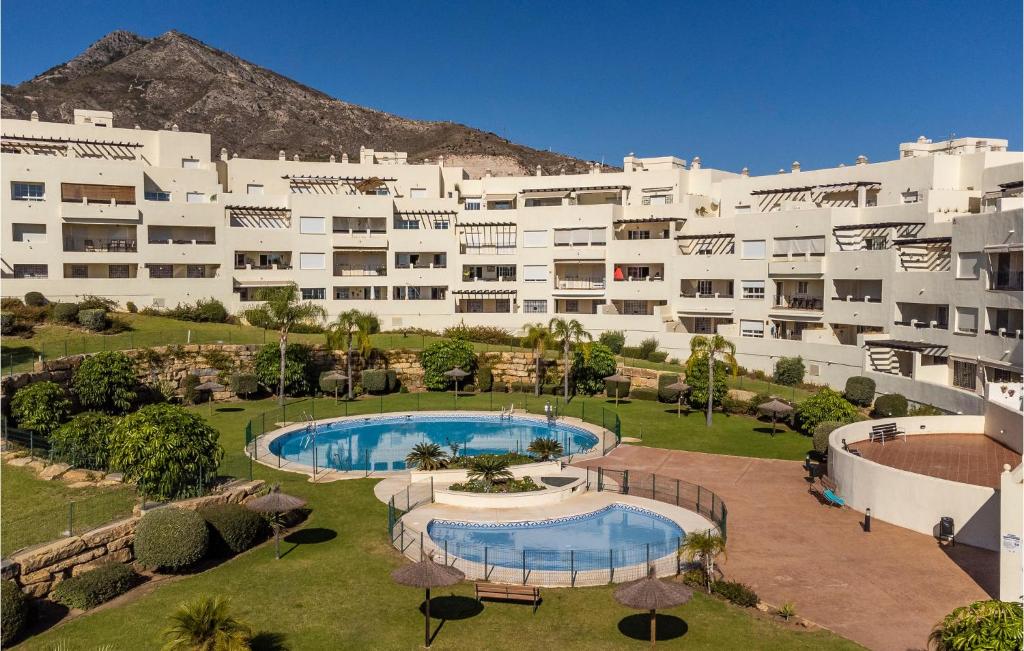 Awesome Apartment In Benalmdena With Wifi, 2 Bedrooms And Outdoor Swimming Pool