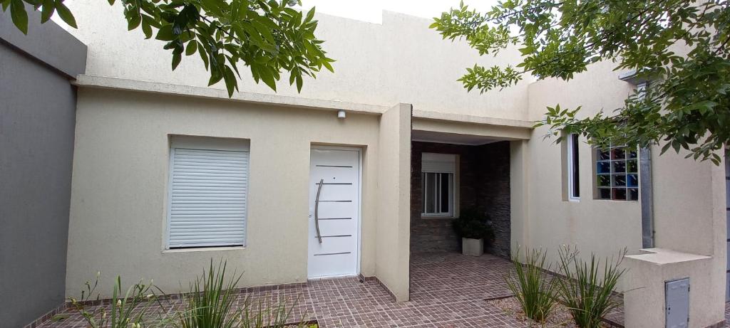CASA VERDE 1 depto photo 2