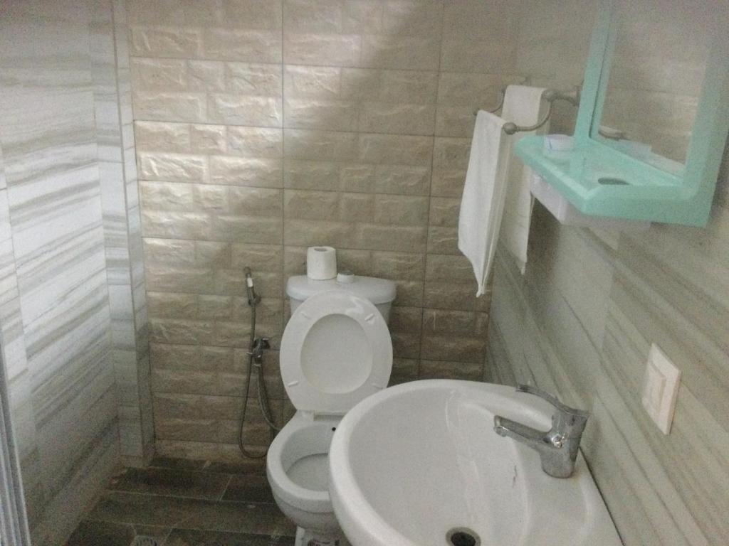 Warang - Nianing Chambres,Salle de séminaires et réunion photo 2