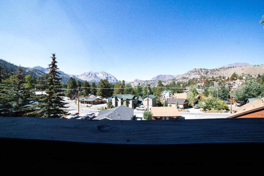 June Lake Villager photo 2