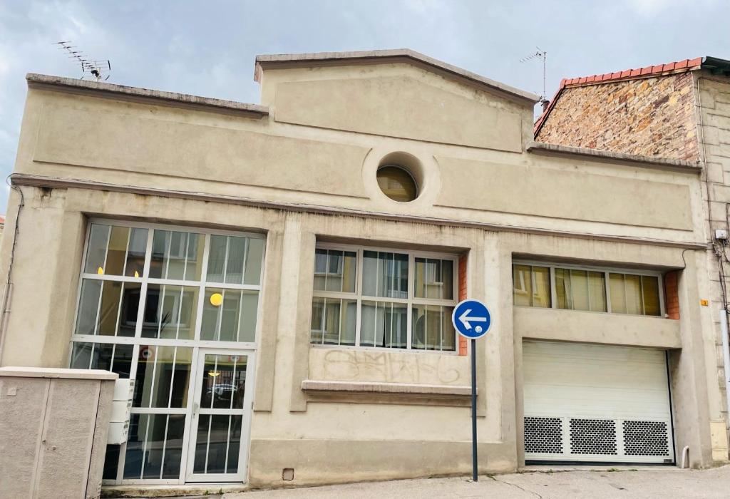 Loft 60m2 2-4 personnes avec garage et wifi 3 Rue St Joseph St Etienne proche centre-ville photo 3