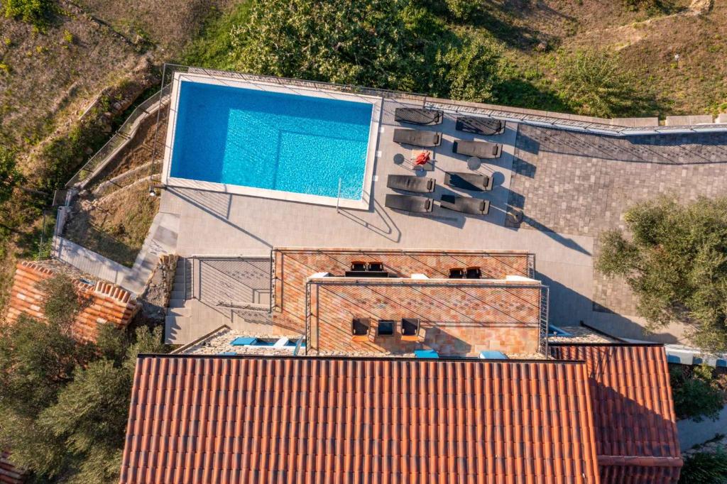 Holiday home in Supetarska Draga 33081 photo 2