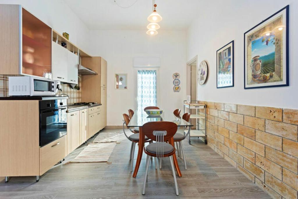 2 bedrooms appartement at Alcamo Marina 200 m away from the beach with shared pool furnished terrace and wifi photo 3
