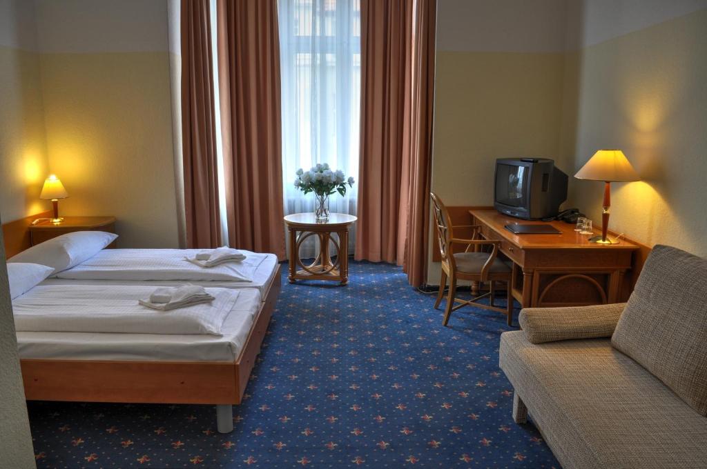 Hotel Europa City photo 2