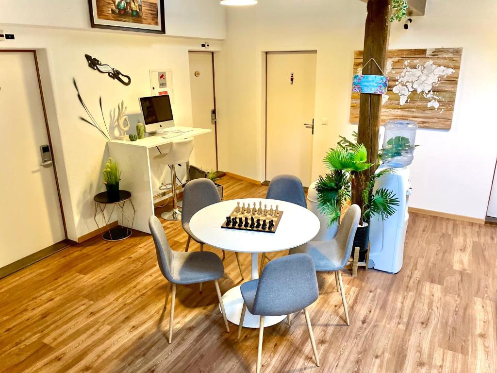 Четырехместный (Четырехместный номер «Комфорт»), VIVA Hostel