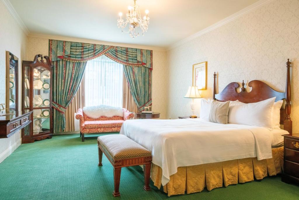 Bristol Hotel, Boutique Collection image