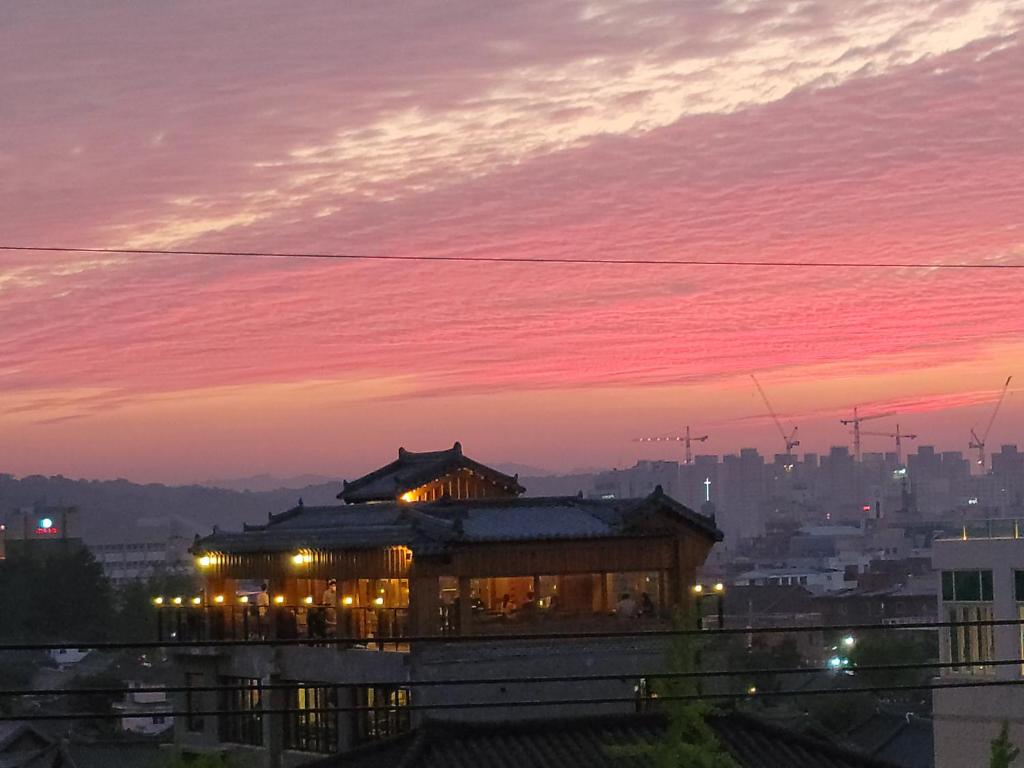 Jeongga Hanok photo 1