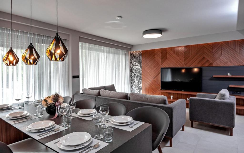 Luxury Villa Delight I Promajna with pool, gym, sauna and jacuzzi photo 1