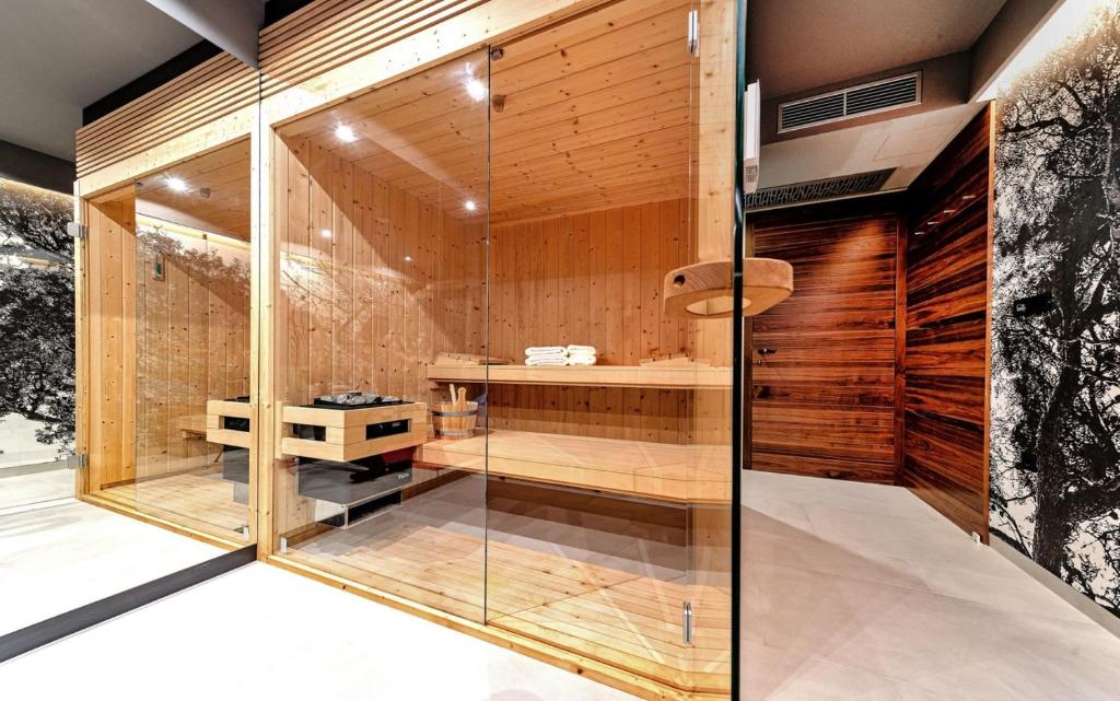 Luxury Villa Delight I Promajna with pool, gym, sauna and jacuzzi photo 4