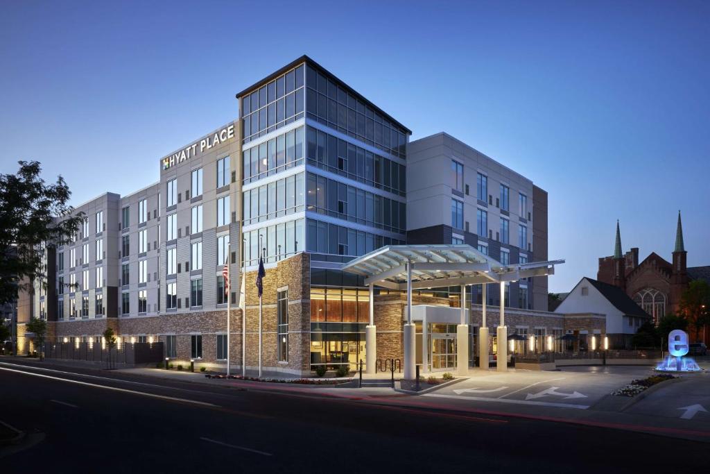 Hyatt Place Evansville image