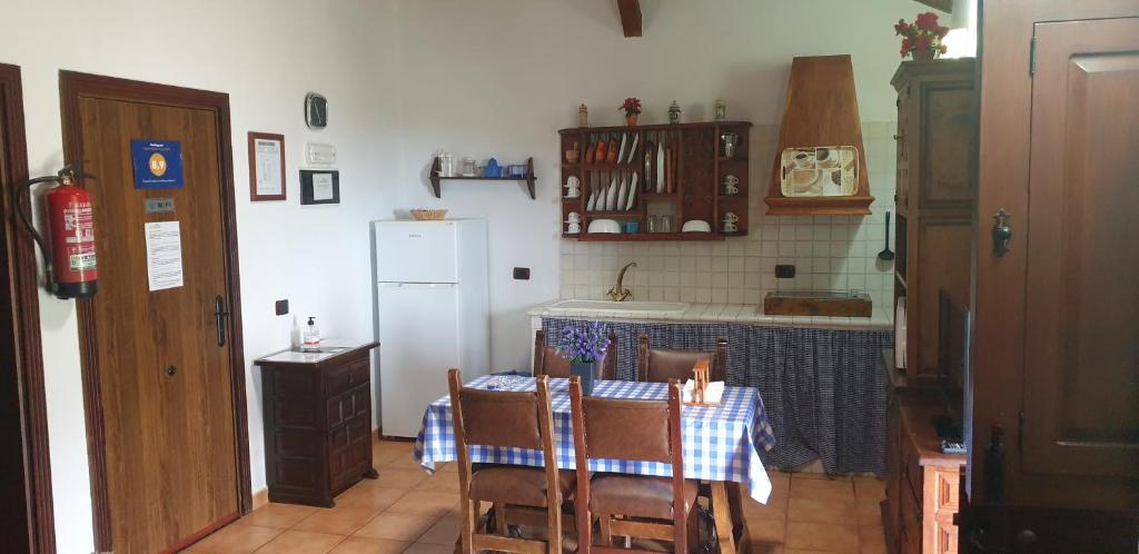 Casas Rurales Los Manantiales photo 1