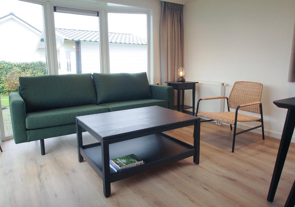 Chaletparc Krabbenkreek Zeeland - Chalet 80 photo 1