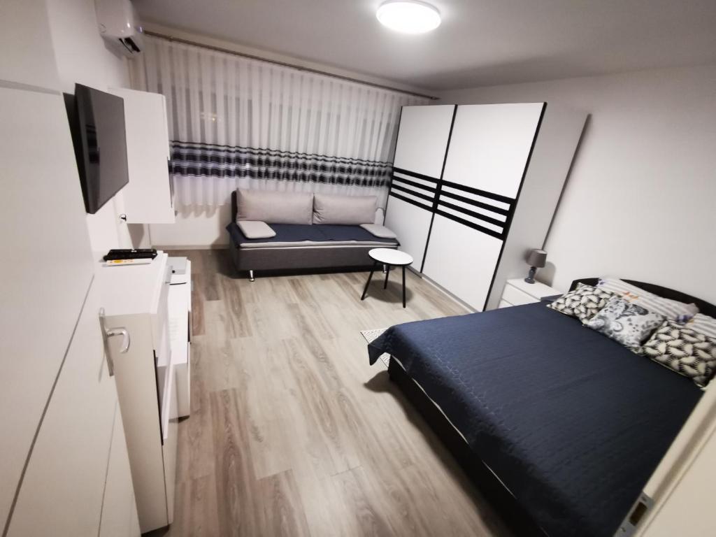 Ema Studio Apartman photo 2