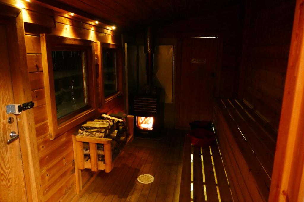Reindeer Lodge photo 3