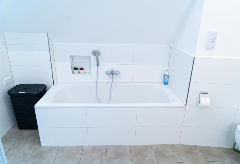 AMBERG [APART] - Wohnung [CITY] - Wohnraum auf Zeit photo 3