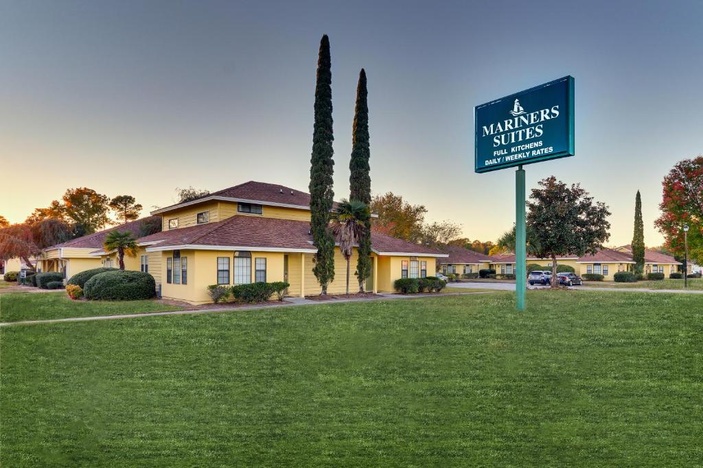 Mariners Suites - Kingsland photo 1