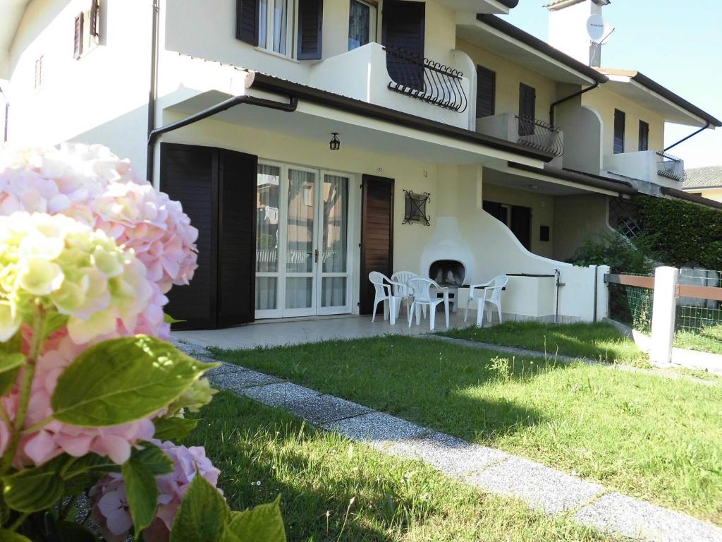 Feel at home in our villa with swimming pool