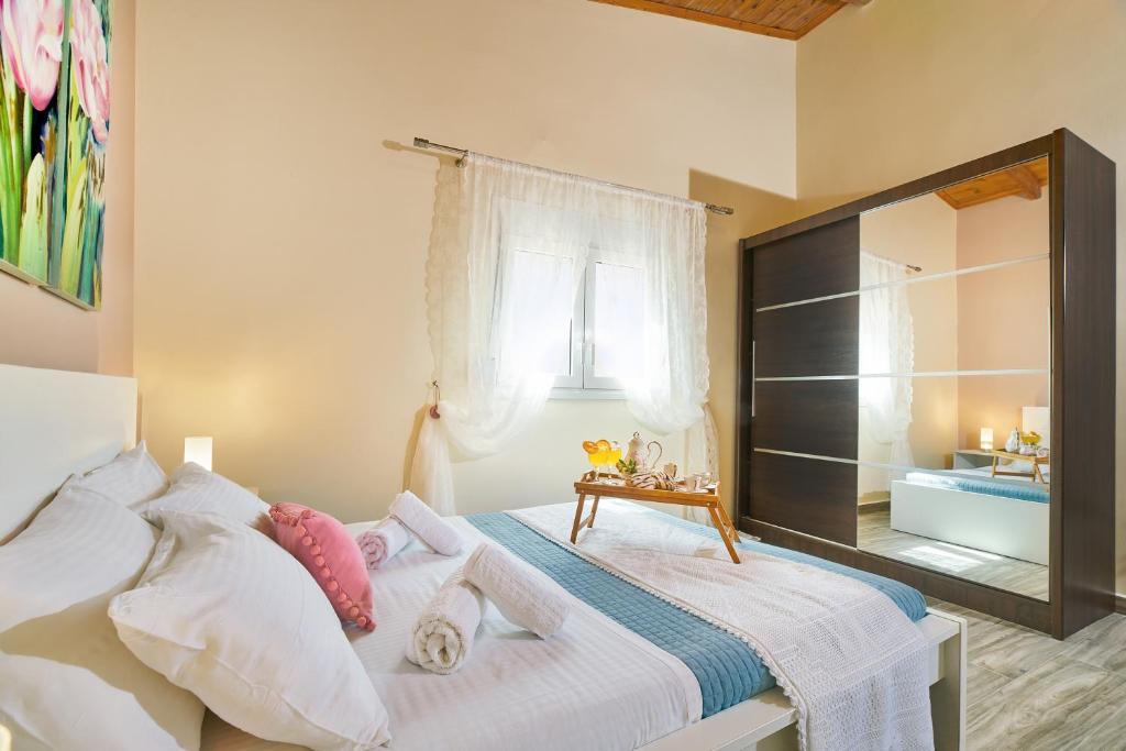 Villa Rose georgioupolis - Tap to explore photos