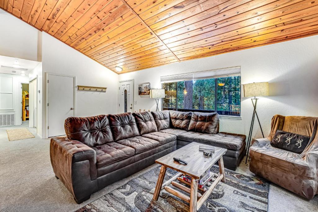 Cabin In The Woods photo 3