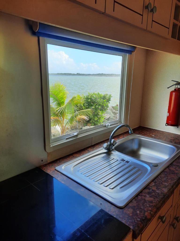 Waterfront 2 Bedroom MobilHome photo 2