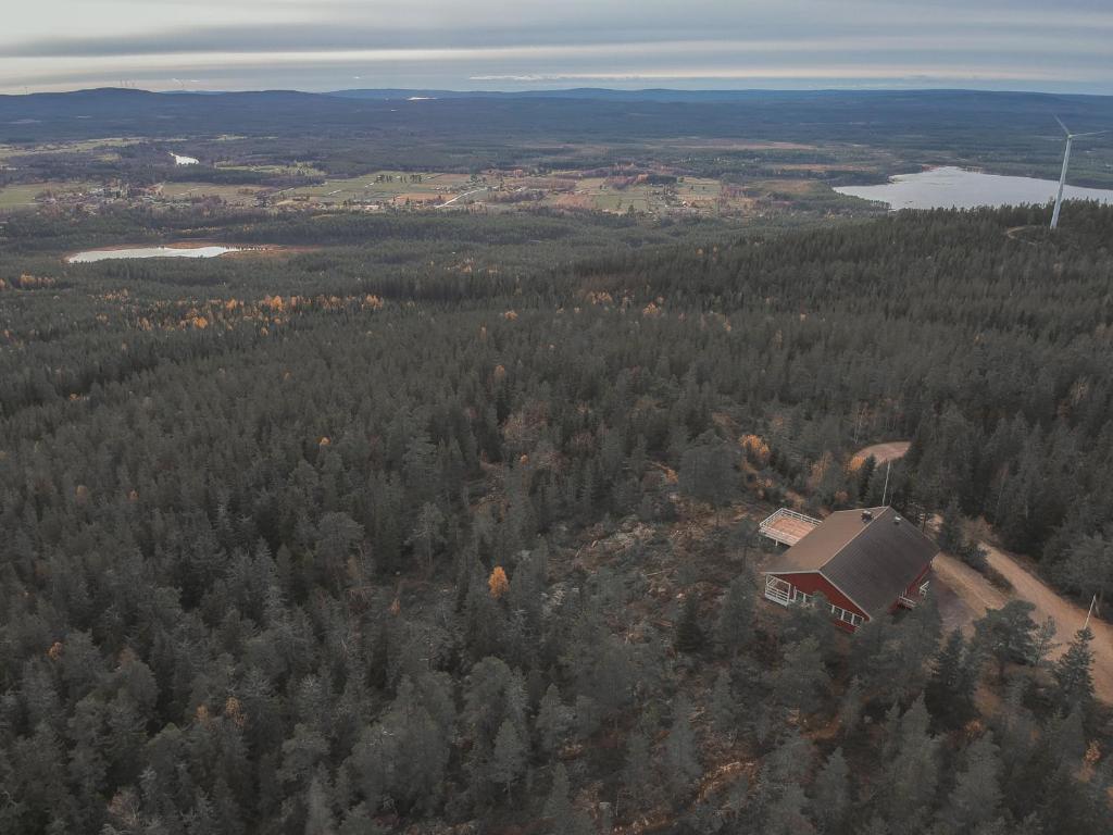 Toppstuga med storslagen utsikt och vacker natur! photo 3