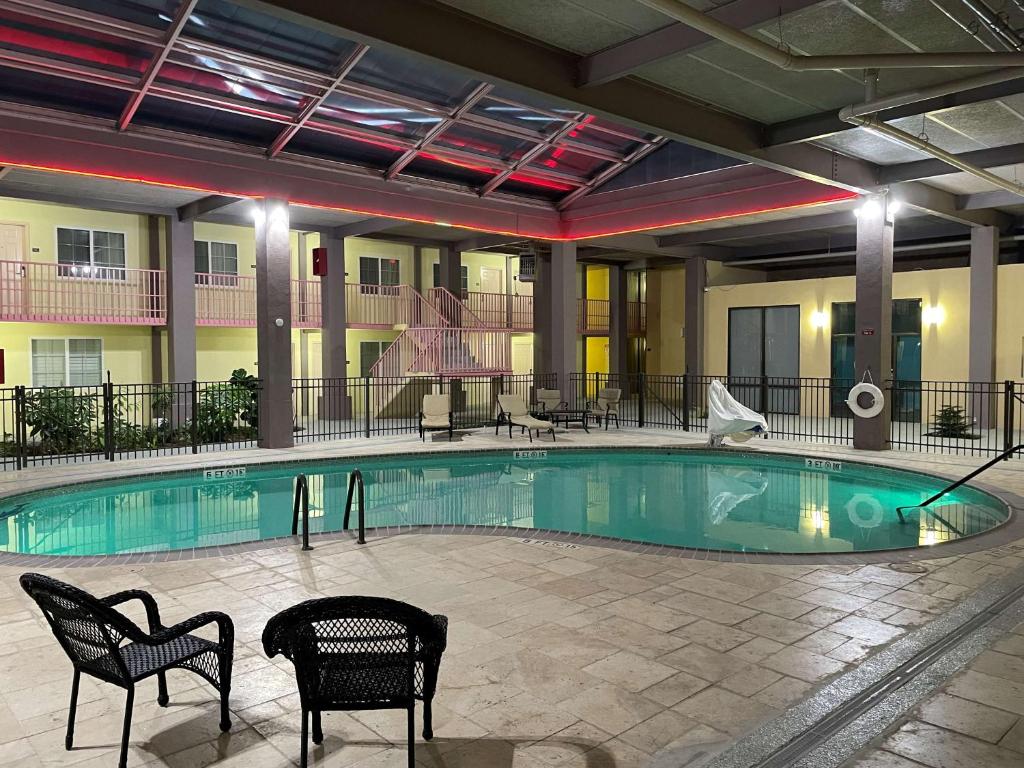 SureStay Plus Hotel by Best Western Odessa photo 2