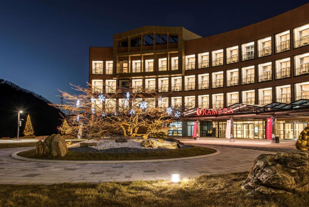Pyeongchang Ramada Hotel & Suite by Wyndham photo 2