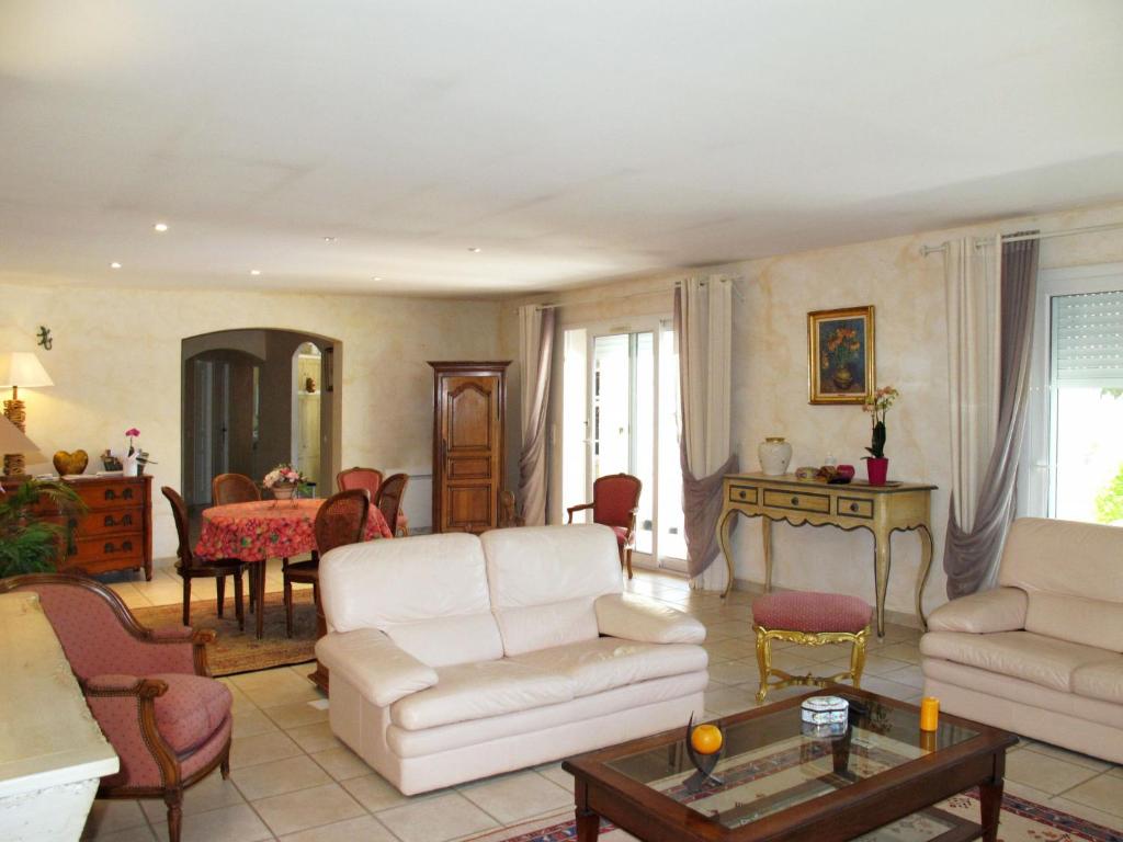 Holiday Home Les Piboules - LLI150 photo 1