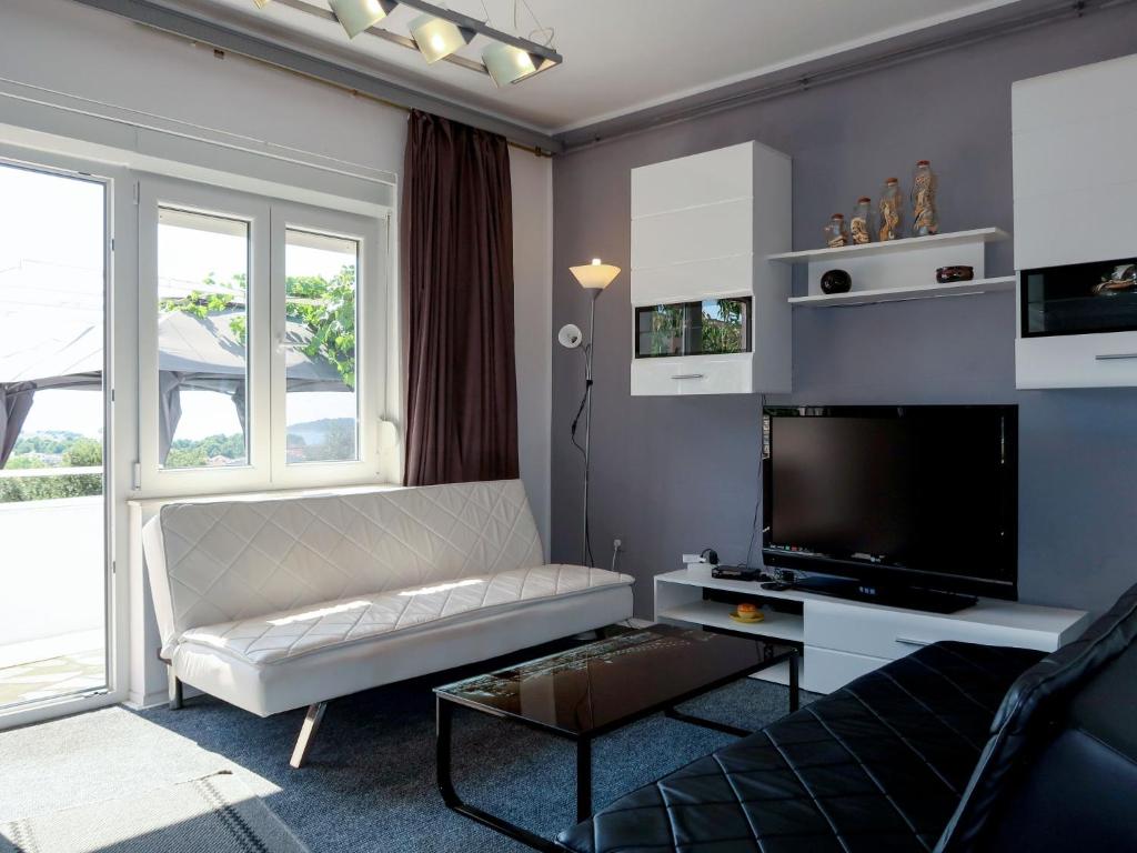 Apartment Ela - ROZ330 by Interhome photo 4