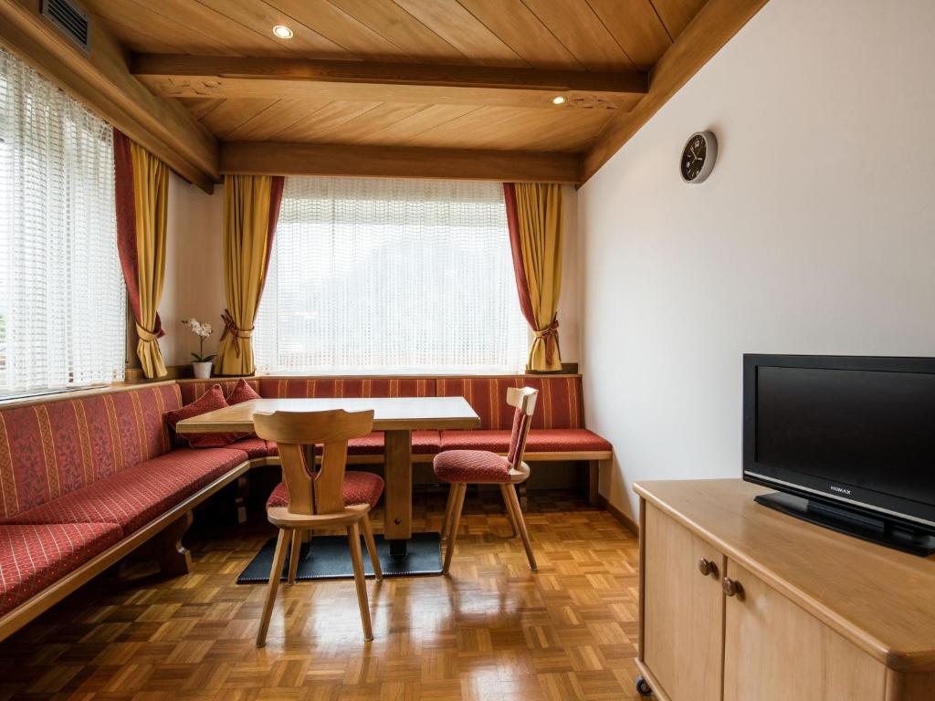 Apartment Ornella-4 by Interhome photo 2