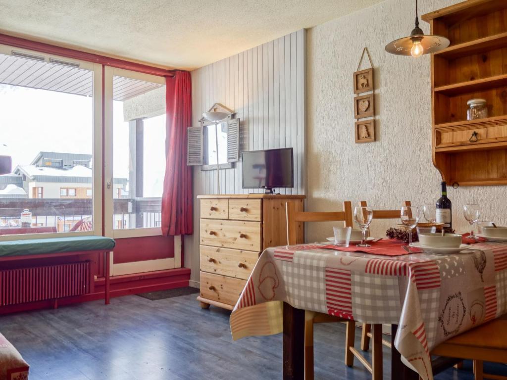 Apartment Le Prariond-6 by Interhome photo 4