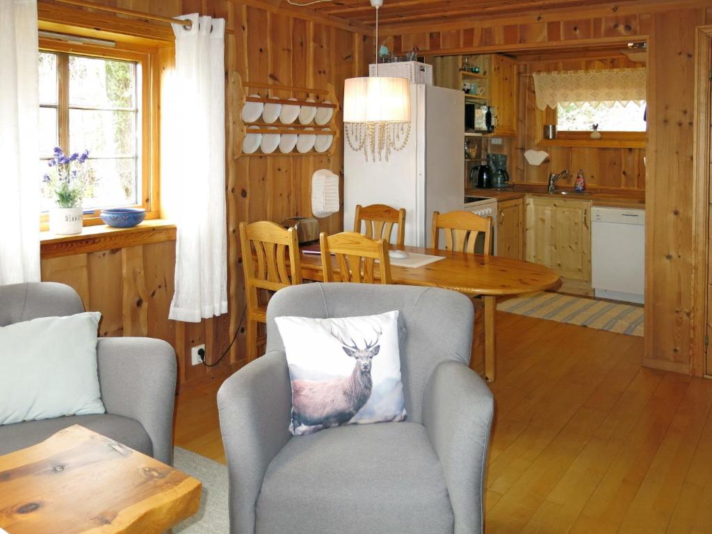 Chalet Målsnes - FJS015 by Interhome photo 2