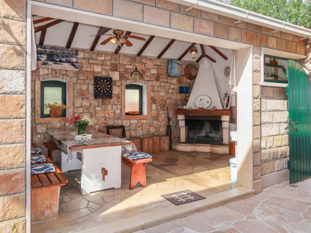 Apartment Ana - BRC101 by Interhome photo 1